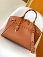 Louis Vuitton M22925 Vendôme MM - Image 2