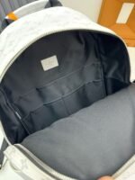 Louis Vuitton M31061 Discovery Backpack - Image 7