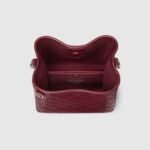 Gucci Emblem small bucket bag - Image 4