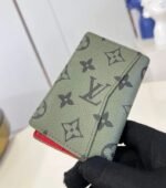 Louis Vuitton M82797 Pocket Organizer - Image 3