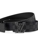 Louis Vuitton M0340T LV Initiales 40mm Reversible Belt - Image 6