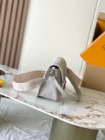 Louis Vuitton M14214 Diane - Image 7