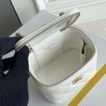 Chanel SMALL VANITY WITH CHAIN AP2931 - Image 6