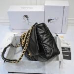 CHANEL 19 MAXI HANDBAG AS1162 - Image 3