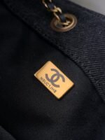 CHANEL 25 Small Handbag - Image 9