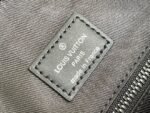 Louis Vuitton M46331 Christopher PM - Image 9