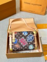 Louis Vuitton M47085 Flight Mode Side Trunk MM - Image 10