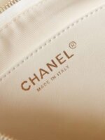 Chanel AS4422 23K Hobo Bag Lambskin Gold Metal White - Image 7
