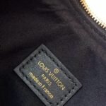 Louis Vuitton Loop M22591 - Image 6