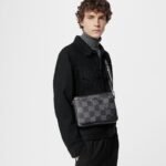 Louis Vuitton Trio Messenger N50017 - Image 10