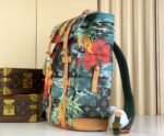 Louis Vuitton M24996 Christopher MM - Image 5