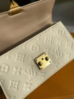 Louis Vuitton M82836 WALLET ON CHAIN ​​METIS handbags - Image 8