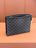 Louis Vuitton N41696 Pochette Voyage MM - Image 7