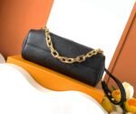 Louis Vuitton M45813 Favorite - Image 6