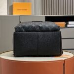Louis Vuitton M31033 Discovery Backpack - Image 7