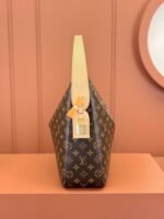 Louis Vuitton M12098 Slouchy MM - Image 8