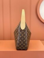 Louis Vuitton M12098 Slouchy MM - Image 7