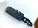 Louis Vuitton M81746 Steamer Wearable Wallet - Image 4