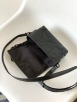 Louis Vuitton M81746 Steamer Wearable Wallet - Image 8