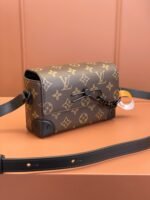 Louis Vuitton M83613 Steamer Wearable Wallet - Image 9