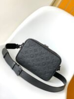 Louis Vuitton M23742 Steamer Messenger - Image 4