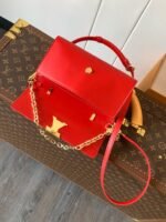 Louis Vuitton M12405 Wallet On Chain Capucines - Image 7