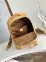 Louis Vuitton M12624 Outdoor Backpack - Image 7