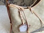 Louis Vuitton Denim carryall - Image 7