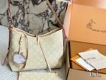 Louis Vuitton Denim carryall - Image 3
