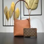 Louis Vuitton M25354 Low Key Hobo PM - Image 5