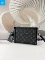 Louis Vuitton M20251 CLUTCH BOX Portable Hard Case - Image 5
