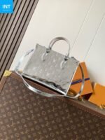 Louis Vuitton M26373 Onthego PM - Image 4