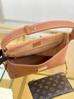Louis Vuitton M13151 Low Key Messenger Bag - Image 5