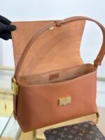 Louis Vuitton M13151 Low Key Messenger Bag - Image 6