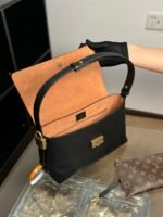 Louis Vuitton M13148 Low Key Messenger - Image 10