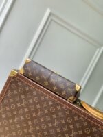 Louis Vuitton M14526 Trunkie - Image 6