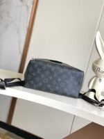 Louis Vuitton M14020 Discovery Slim Backpack - Image 5