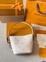 Louis Vuitton All In BB - Image 6
