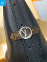 Louis Vuitton M28160 CarryAll East West - Image 7