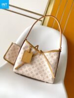 Louis Vuitton M27948 CarryAll MM - Image 2