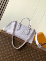 Louis Vuitton M15192 OnTheGo East West - Image 2