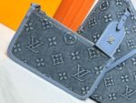 Louis Vuitton CarryAll MM - Image 5