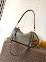 Louis Vuitton M26360 Express PM - Image 5