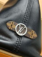Louis Vuitton M14377 No Way Vibe - Image 11