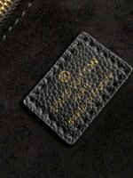 Louis Vuitton M21546 On My Side PM - Image 11