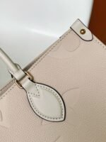 Louis Vuitton M46531 OnTheGo MM - Image 11