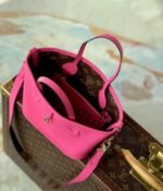 Louis Vuitton M12106 Neverfull Bandoulière Inside Out BB - Image 8