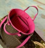 Louis Vuitton M12106 Neverfull Bandoulière Inside Out BB - Image 9