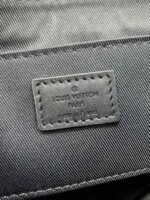Louis Vuitton M12806 Pulse Wearable Wallet - Image 10
