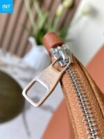 Louis Vuitton M26745 Verso Hobo - Image 11
